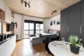 47 New studio next Paulista Av, fast wifi and balcony